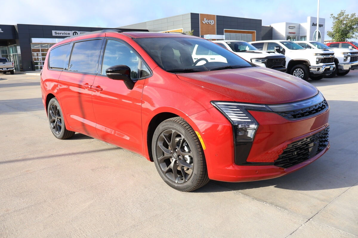 2027 Chrysler Pacifica