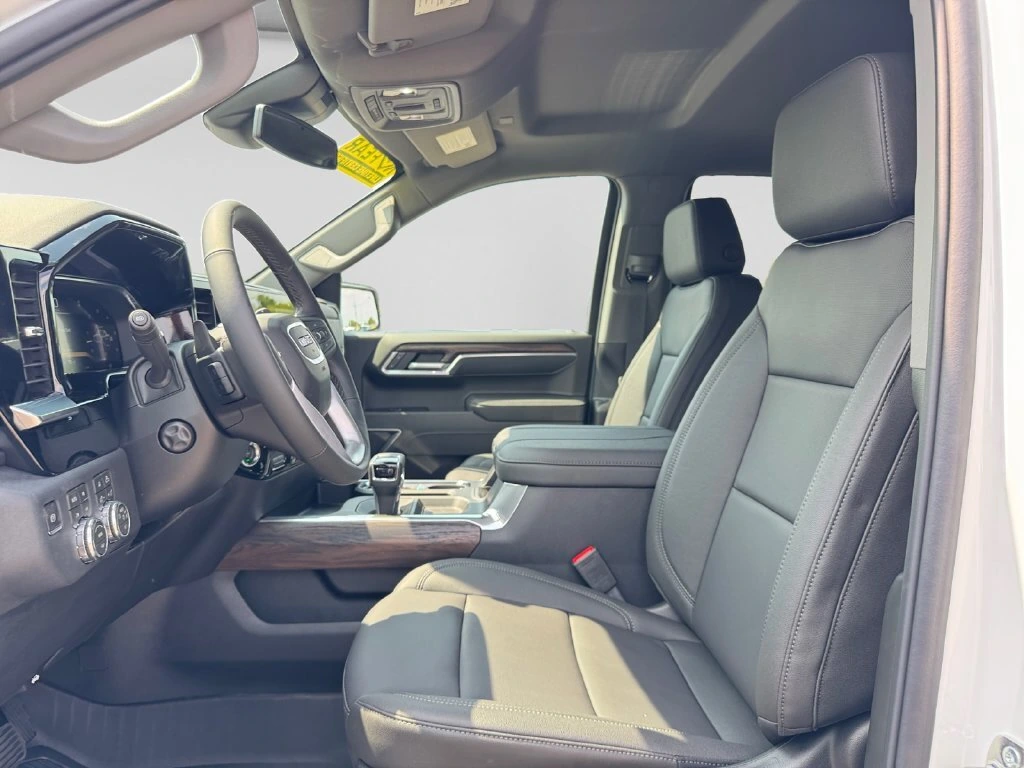 2026 GMC Sierra 1500 SLT - Photo 14