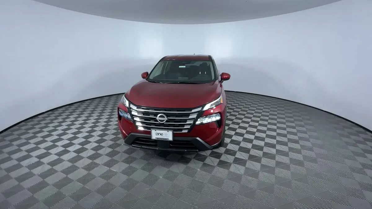 2026 Nissan Rogue SV photo 2