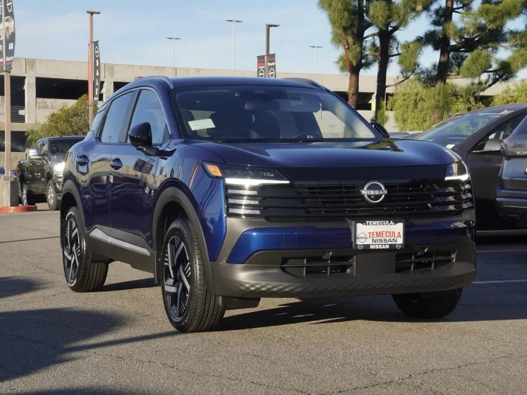 2026 Nissan KICKS SV's photo