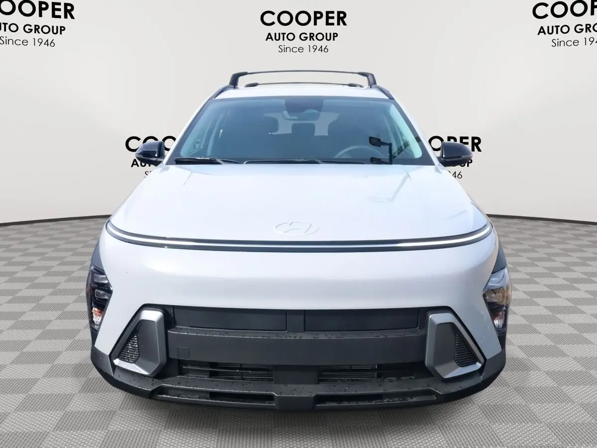 2026 Hyundai Kona SEL photo 2