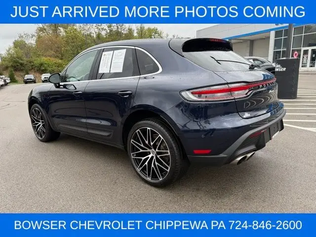 2022 Porsche Macan S photo 3
