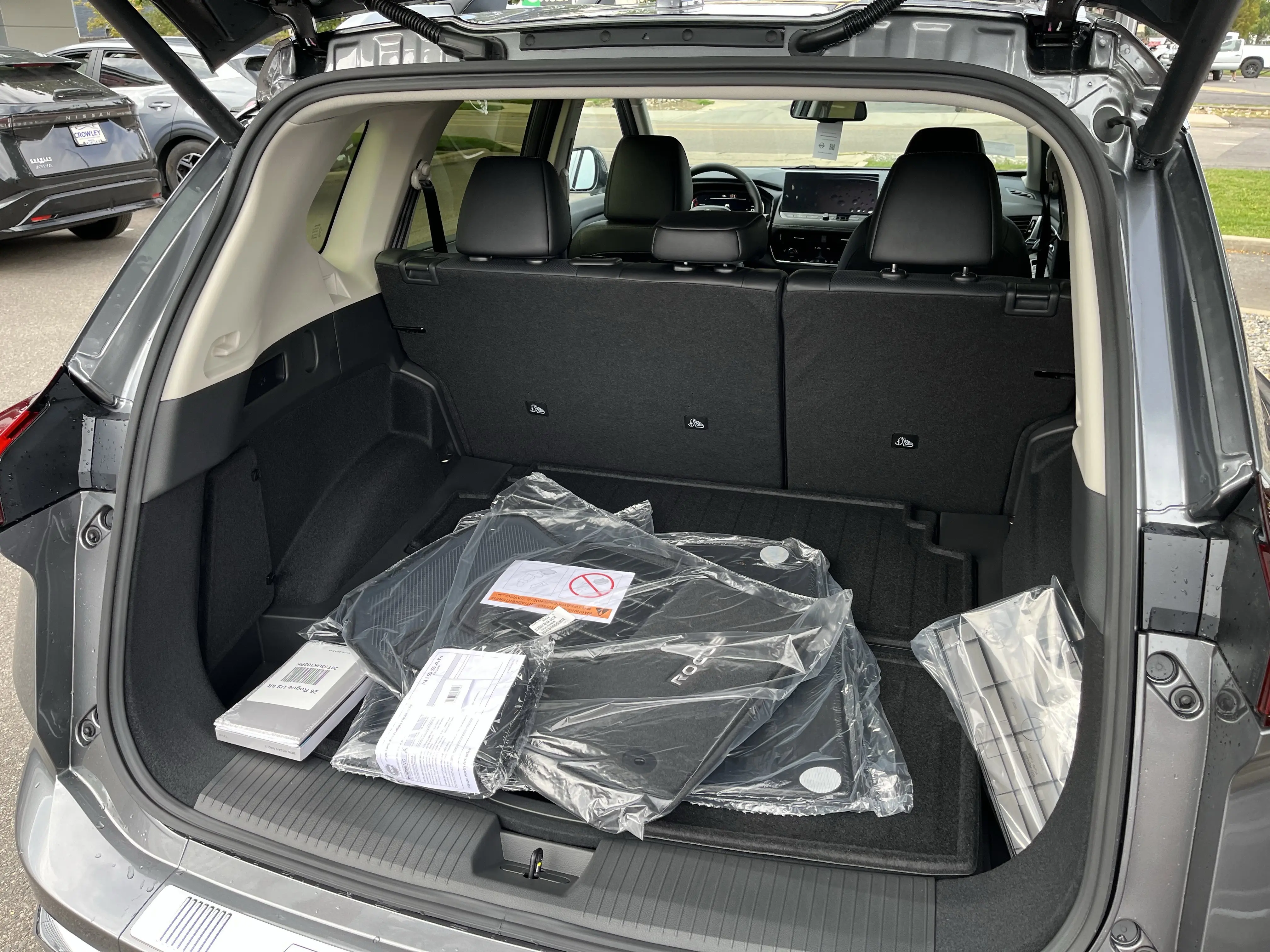 2026 Nissan Rogue Platinum photo 25