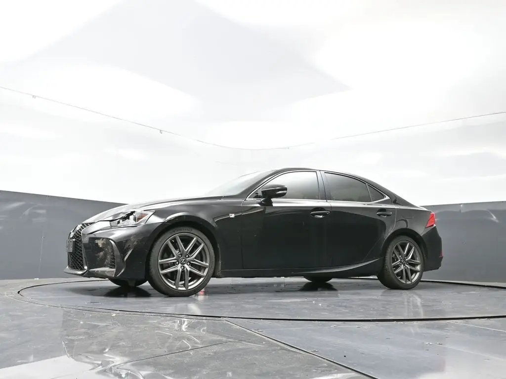 2017 Lexus IS 300 photo 21