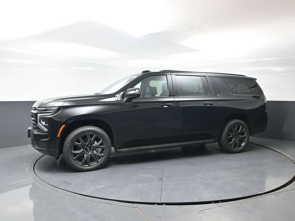 2026 Chevrolet Suburban RST - Photo 6