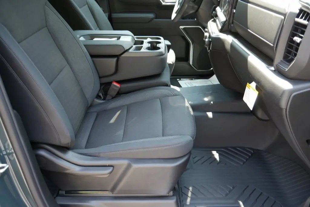 2026 Chevrolet Silverado 1500 LT1 photo 21