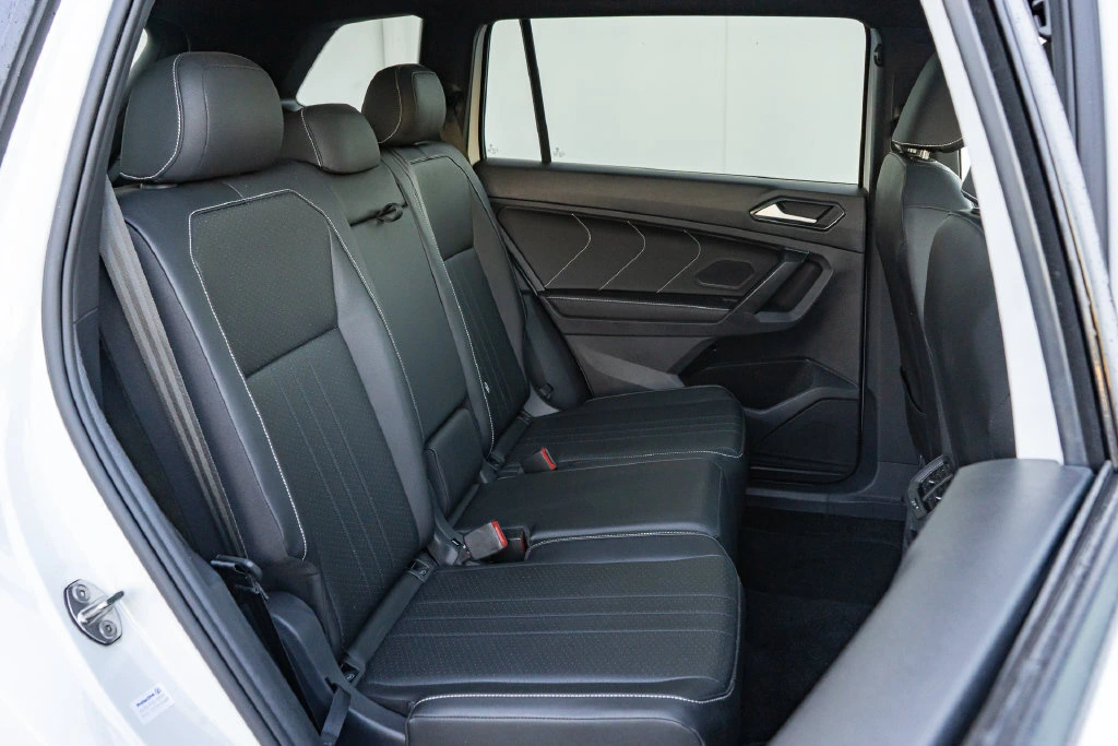 2023 Volkswagen Tiguan SE R-LINE BLACK - Photo 19