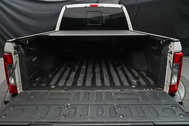 2017 Ford F-250 photo 12