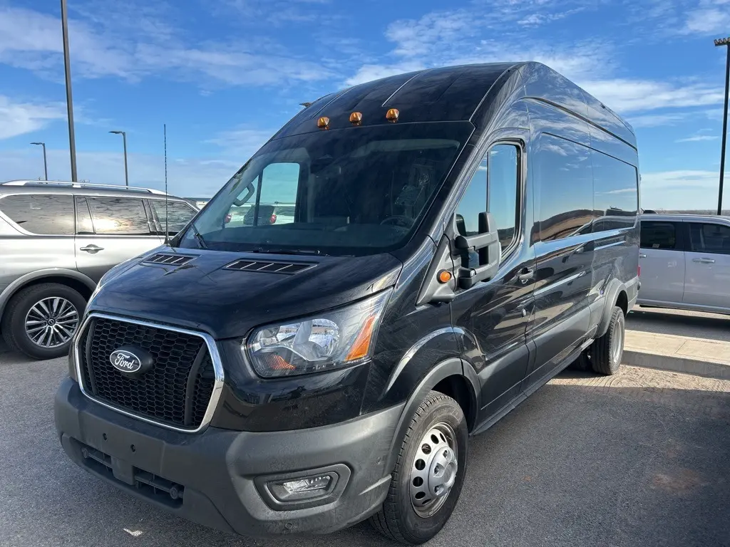 2026 Ford Transit Van Base's photo
