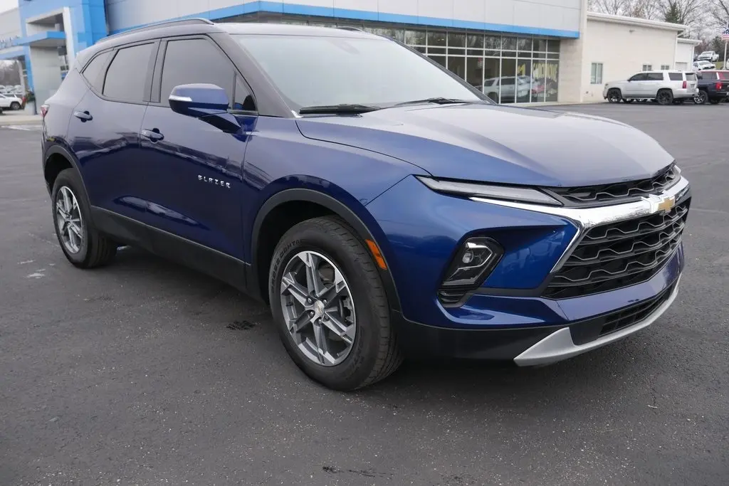 Used 2023 Chevrolet Blazer 3LT with VIN 3GNKBJRS7PS106873 for sale in Atwater, OH
