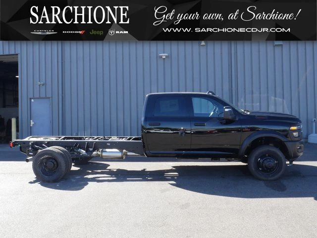 2026 RAM 5500 Big Horn 4X4 Crew Cab DRW 197" WB's photo