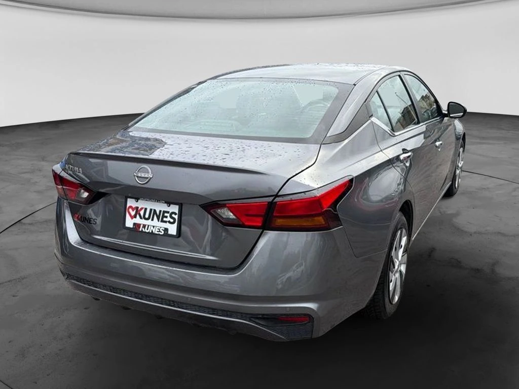 2024 Nissan Altima S - Photo 9