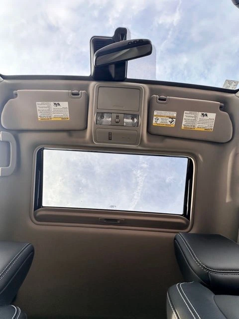2024 Nissan Frontier SL - Photo 31