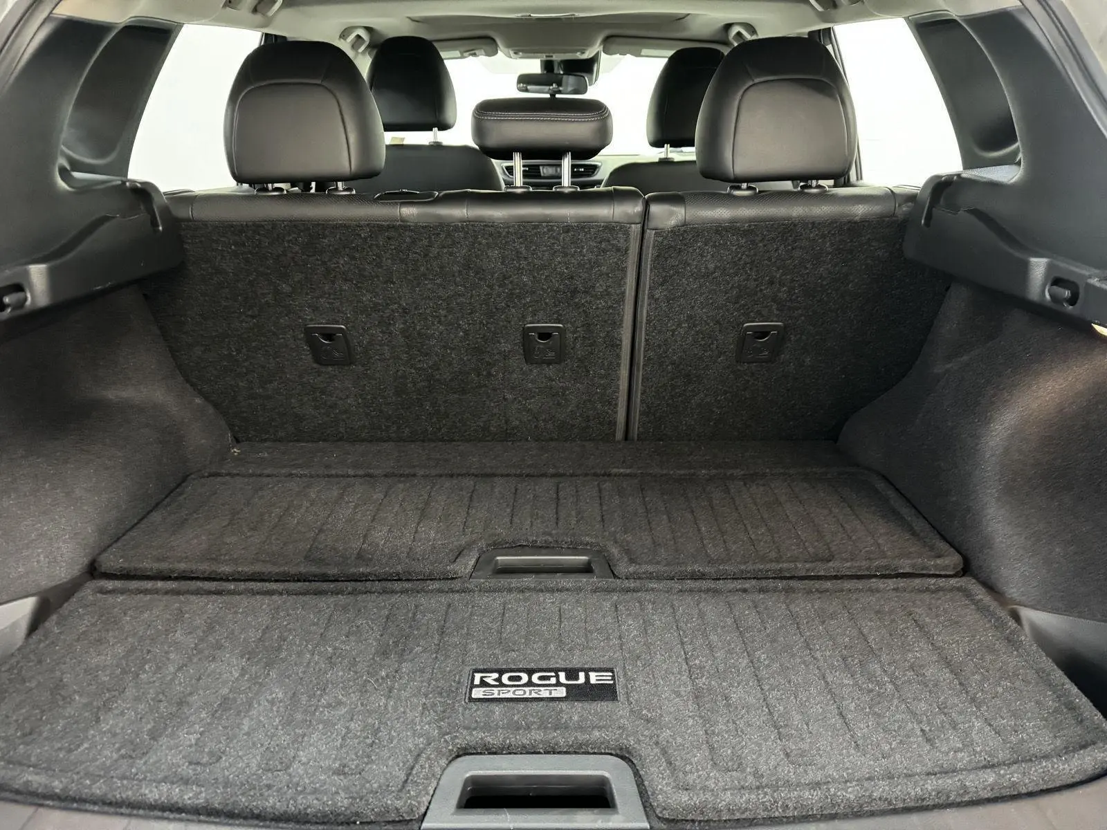 2017 Nissan Rogue Sport SL photo 29