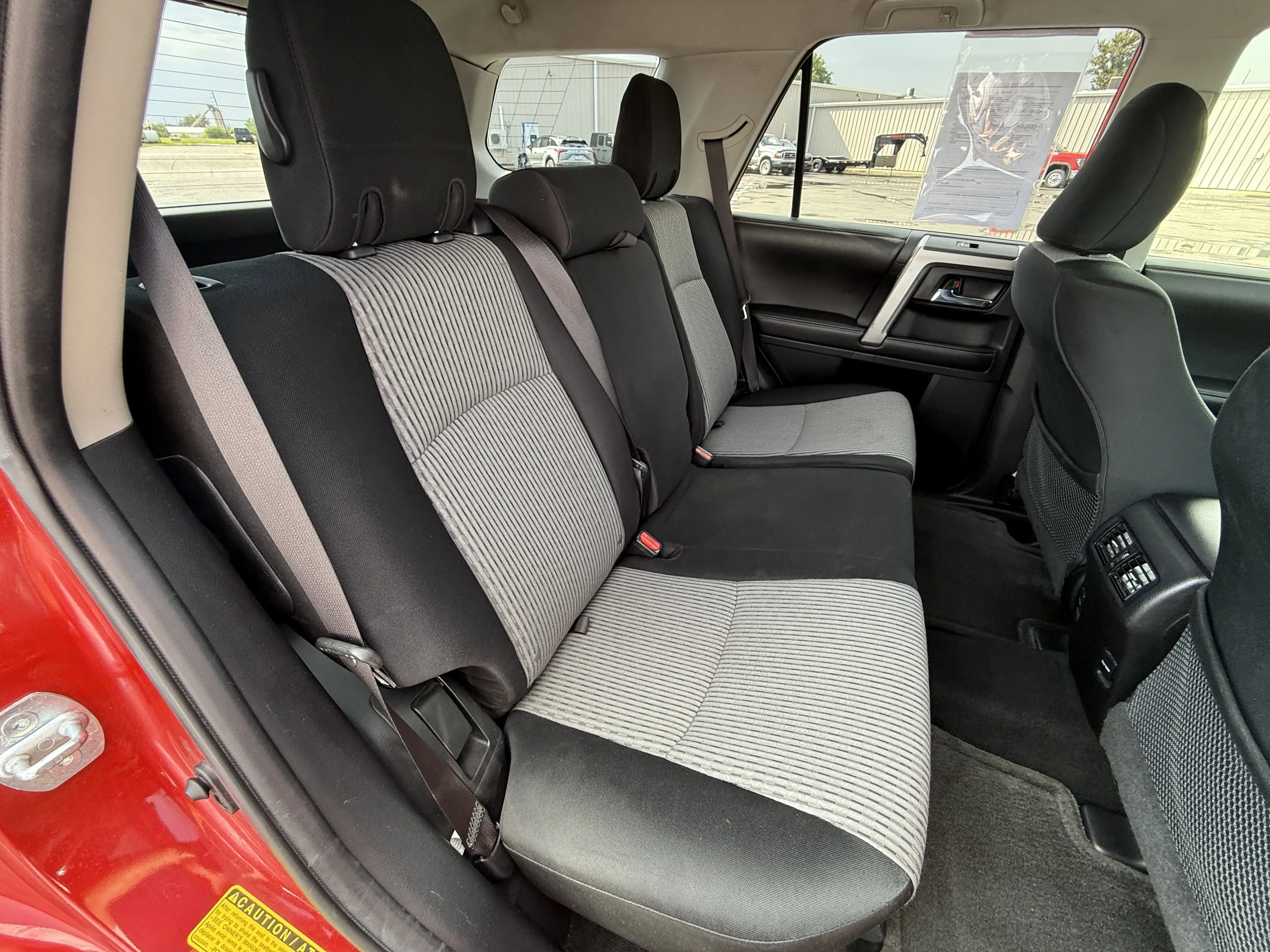 2015 Toyota 4Runner SR5 photo 13