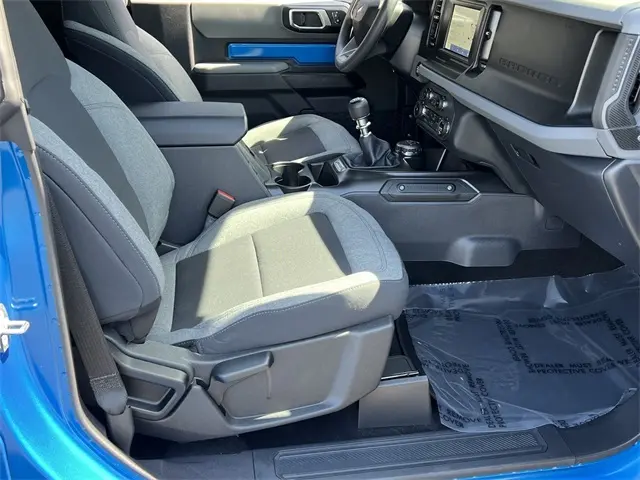2023 Ford Bronco Base photo 22