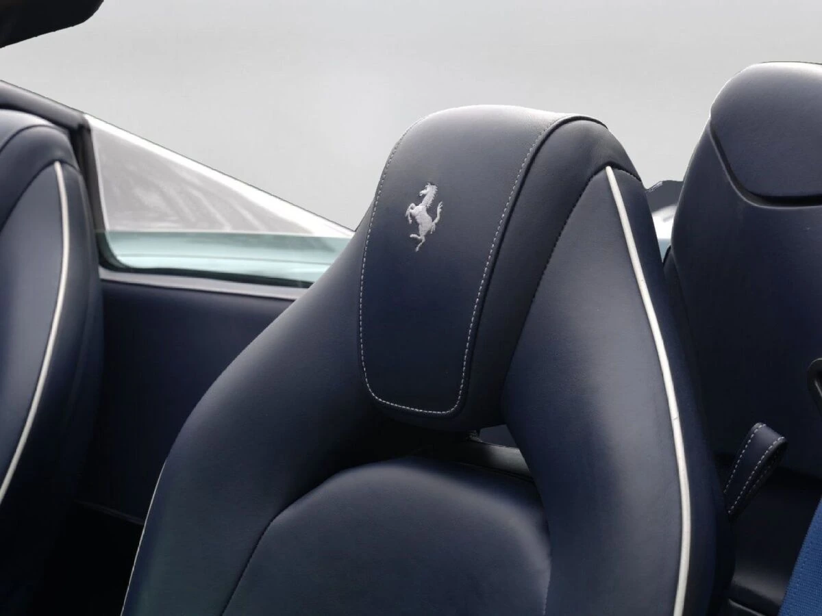 2017 Ferrari 488 GTB Base - Photo 13