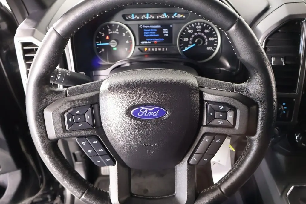 2017 Ford F-150 XLT photo 3