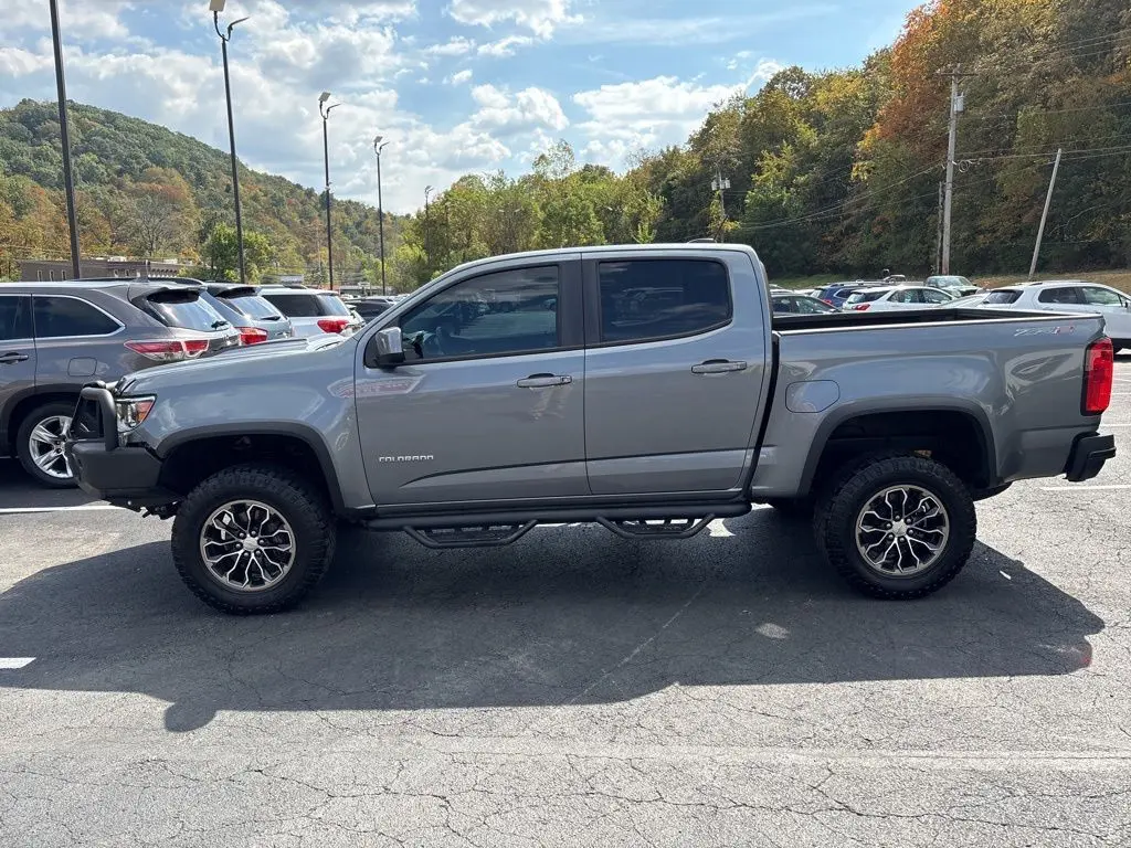 2018 Chevrolet Colorado ZR2 photo 2