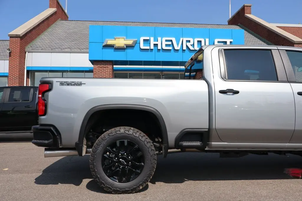 2026 Chevrolet Silverado 3500HD LT photo 34