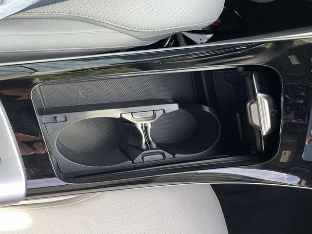 2026 Mercedes-Benz C-Class Sedan C 300 - Photo 31