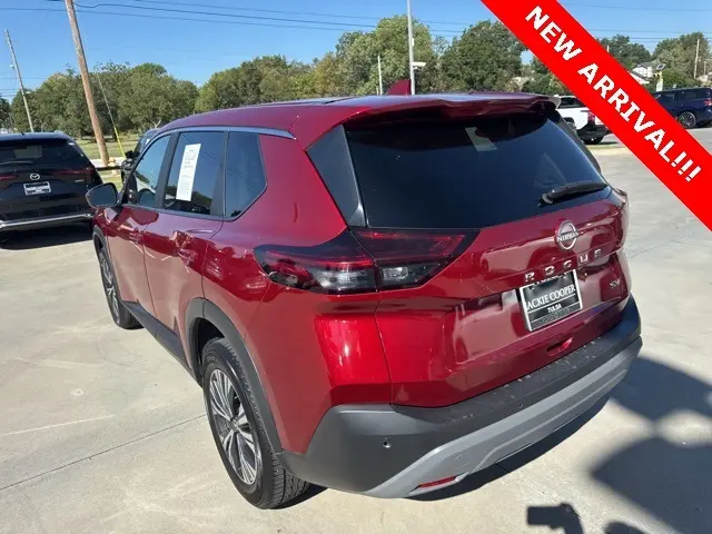 2023 Nissan Rogue SV photo 6