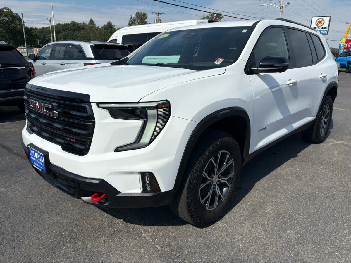 2024 GMC Acadia AT4