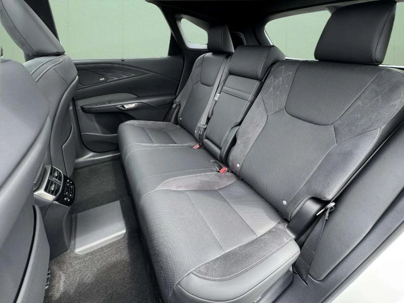 2026 Lexus RX PHEV 450h+ - Photo 24