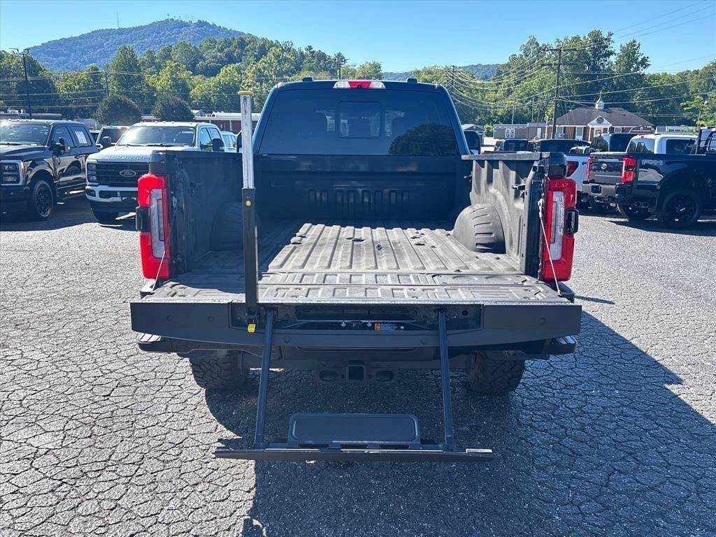 2023 Ford F-250 Super Duty Platinum - Photo 7