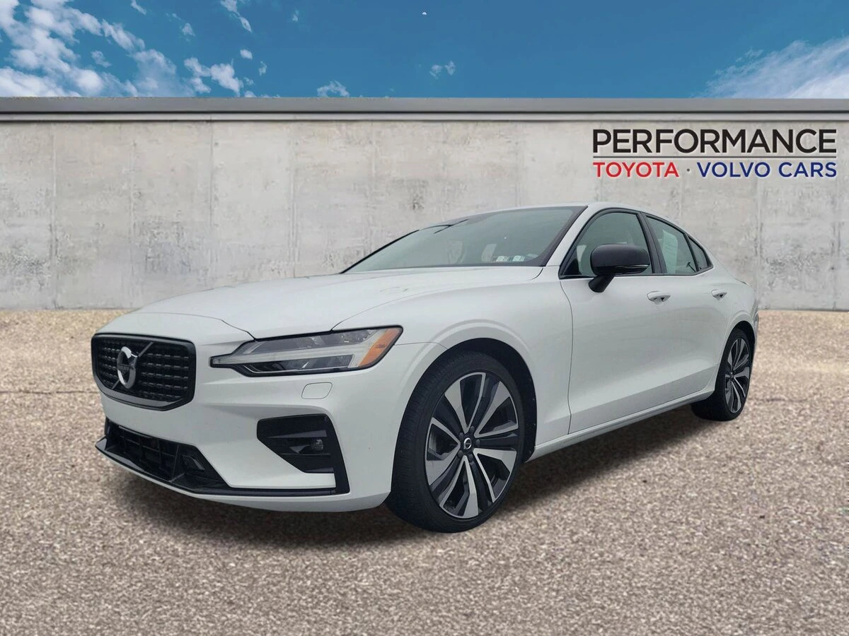 2022 Volvo S60