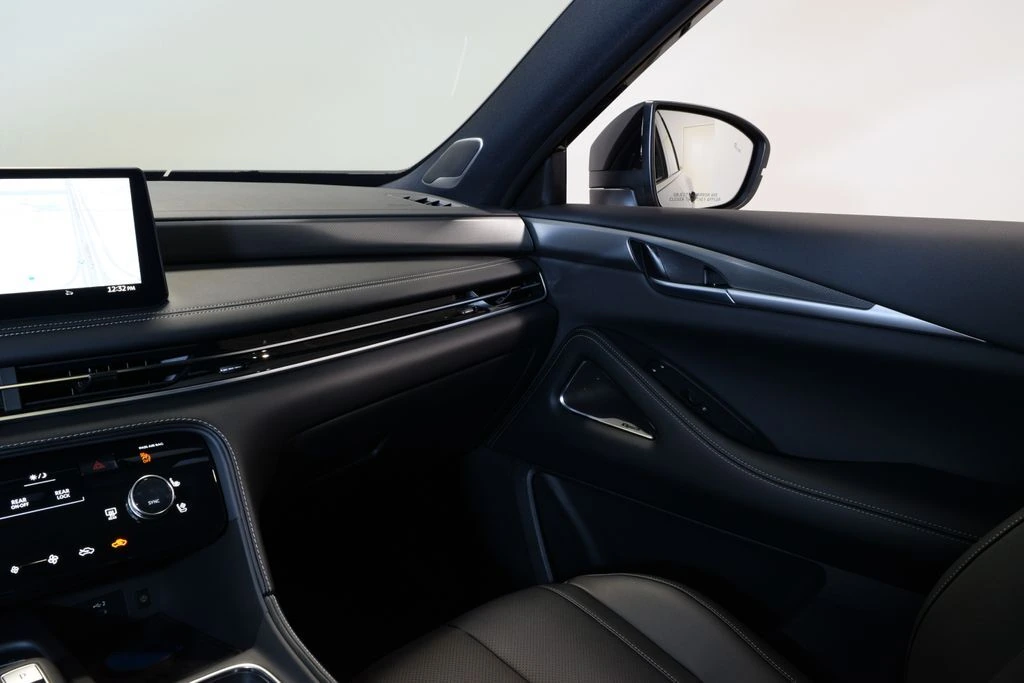 2027 INFINITI QX60 Sport - Photo 15