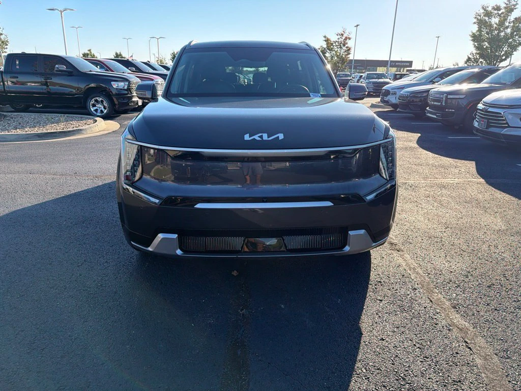 Used 2024 Kia EV9 Land with VIN KNDADFS55R6026785 for sale in Kansas City
