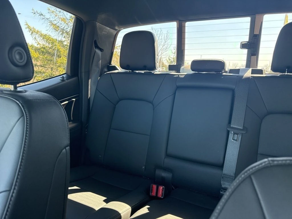 2026 Chevrolet Colorado LT - Photo 29