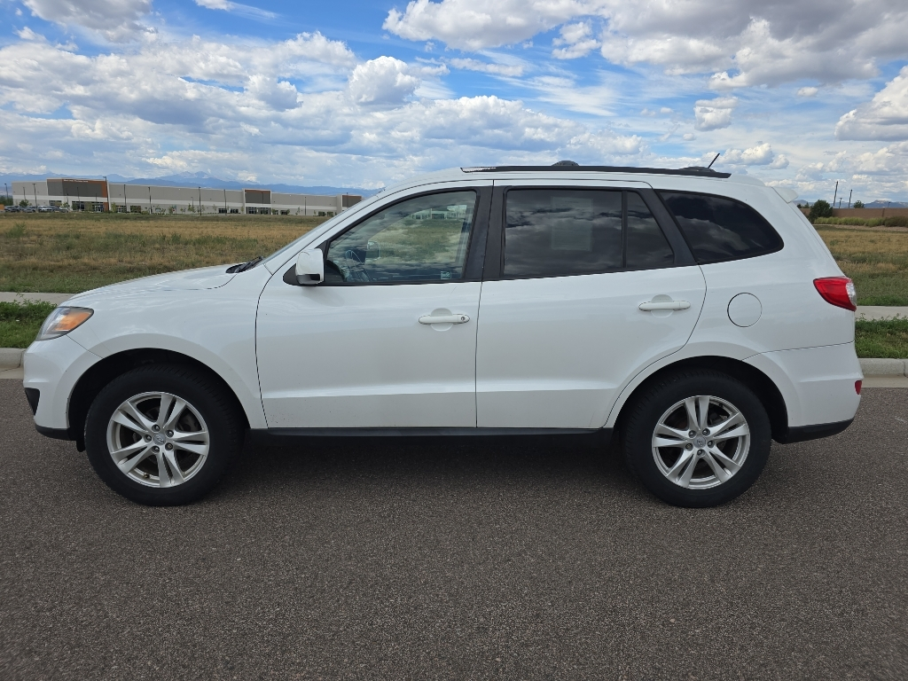 Used 2012 Hyundai Santa Fe SE with VIN 5XYZHDAG7CG111288 for sale in Albuquerque, NM