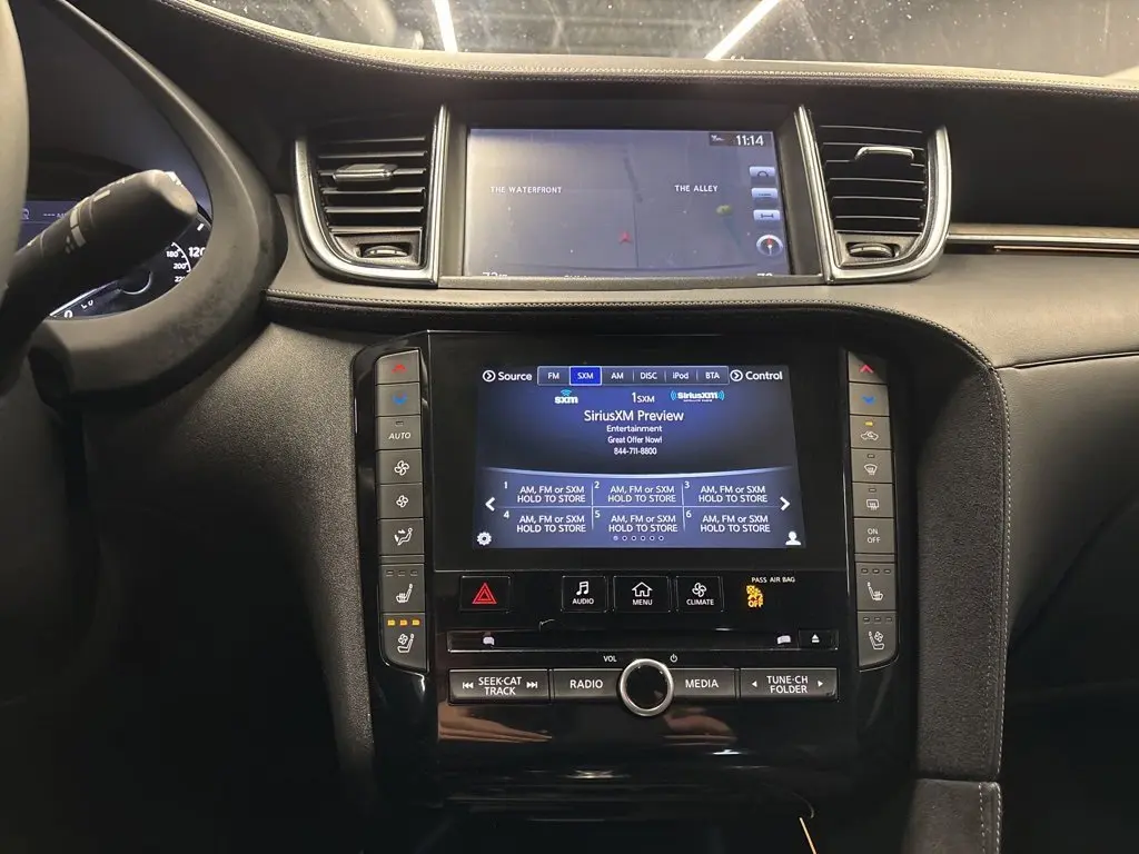2019 Infiniti QX50 Essential AWD photo 15