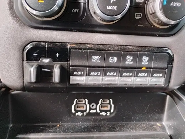 2022 Ram 3500 Lone Star photo 13
