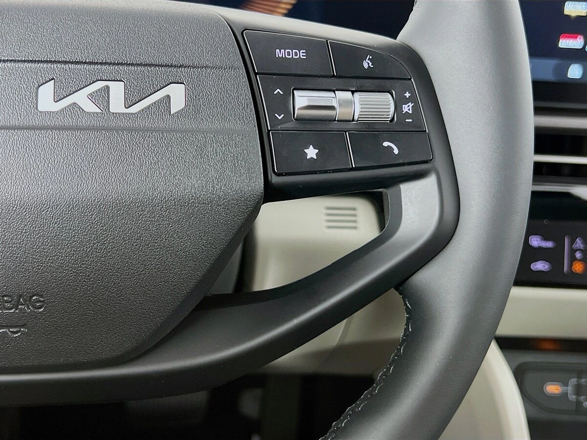2026 Kia Sportage EX - Photo 14