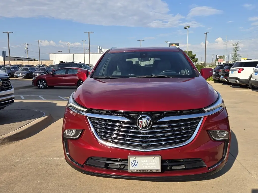 2024 Buick Enclave Premium photo 2