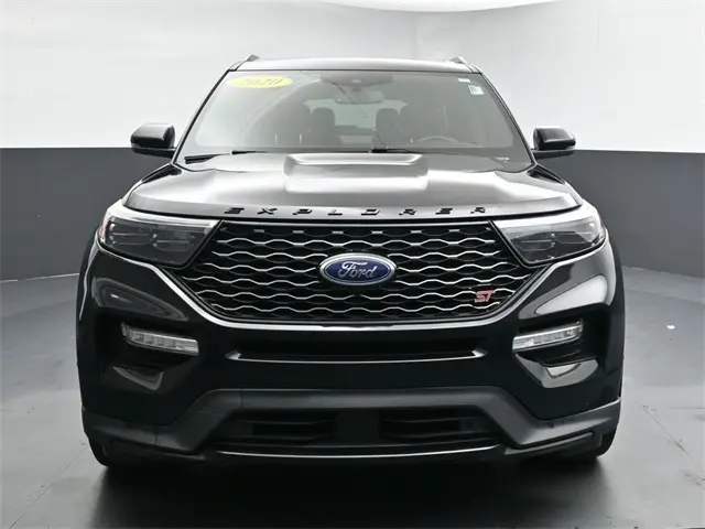 2020 Ford Explorer ST photo 2