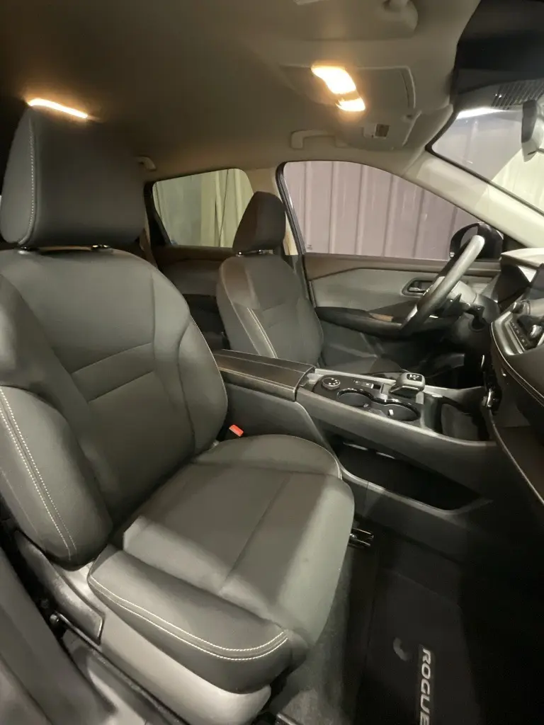 2023 Nissan Rogue S photo 12
