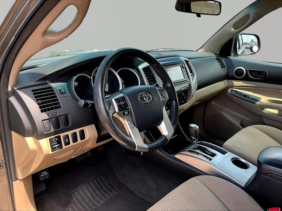 2015 Toyota Tacoma PreRunner - Photo 17