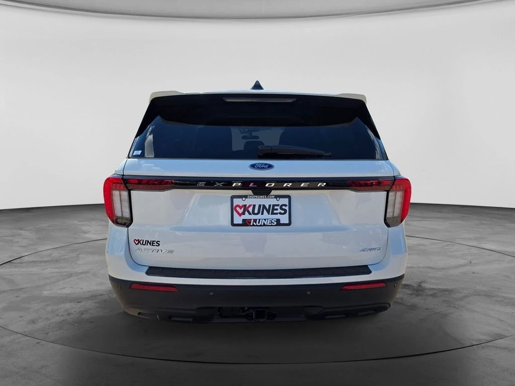 2025 Ford Explorer Active - Photo 8
