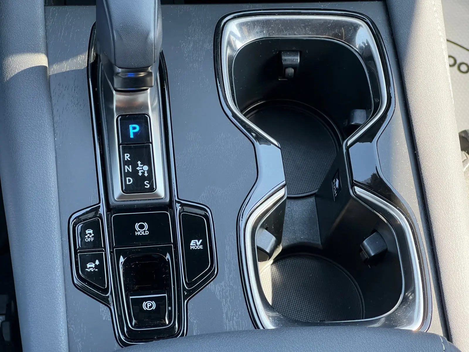 2024 Lexus RX 350h Luxury photo 24