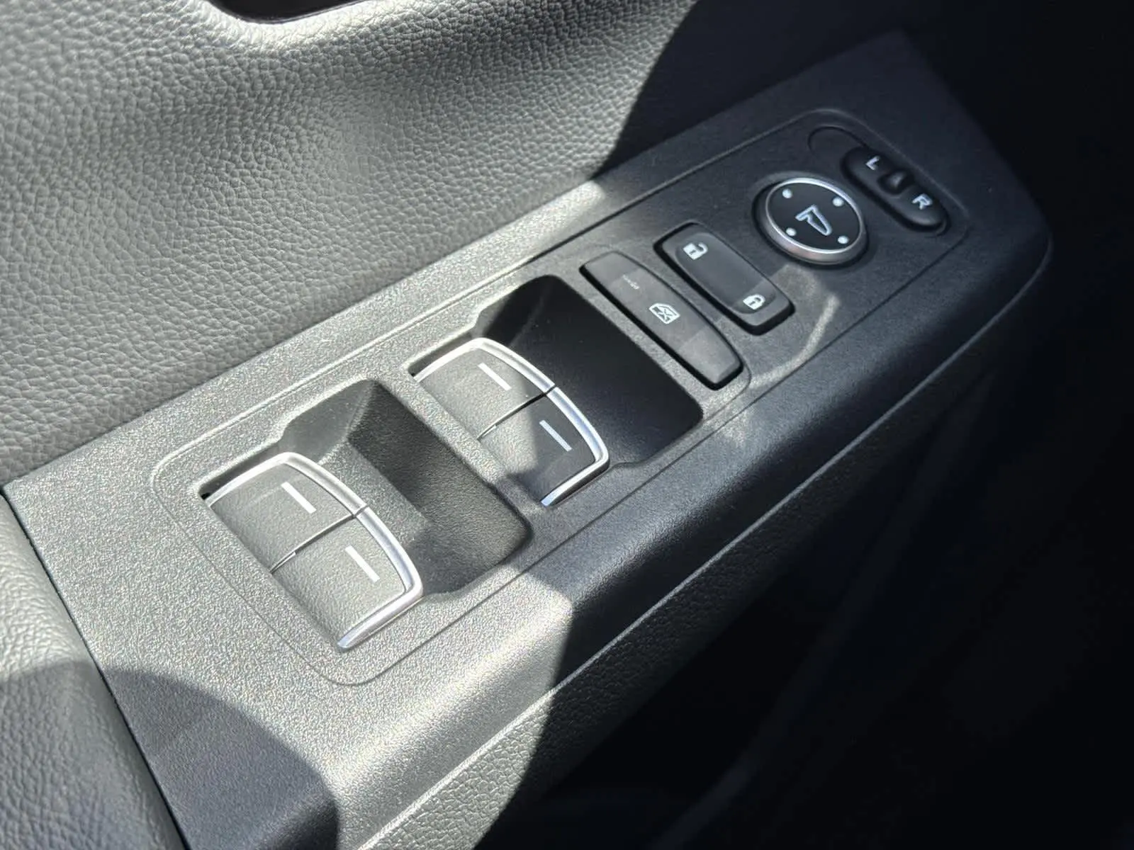 2023 Honda CR-V EX-L photo 22