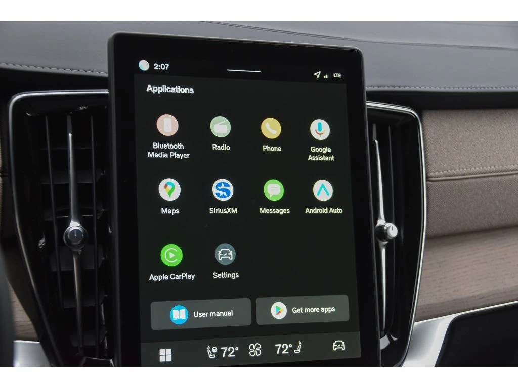 2026 Volvo - image 19