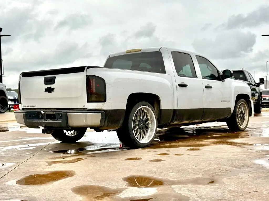2012 Chevrolet Silverado 1500 photo 2