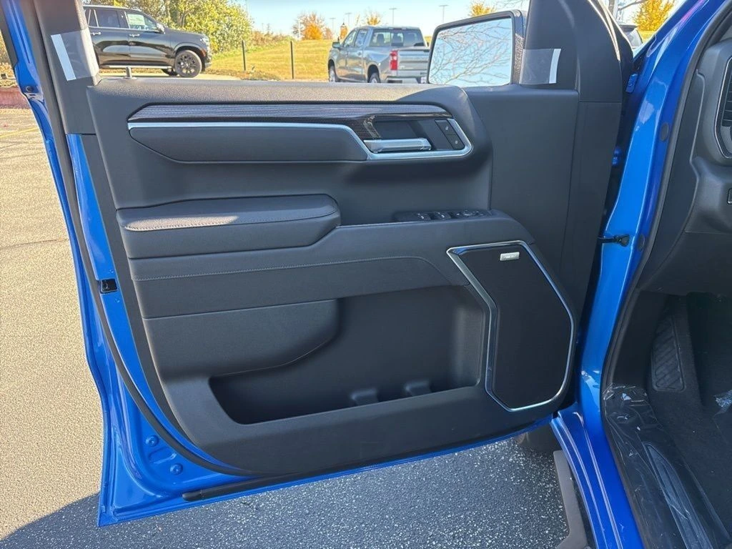 2025 Chevrolet Silverado 1500 RST - Photo 9