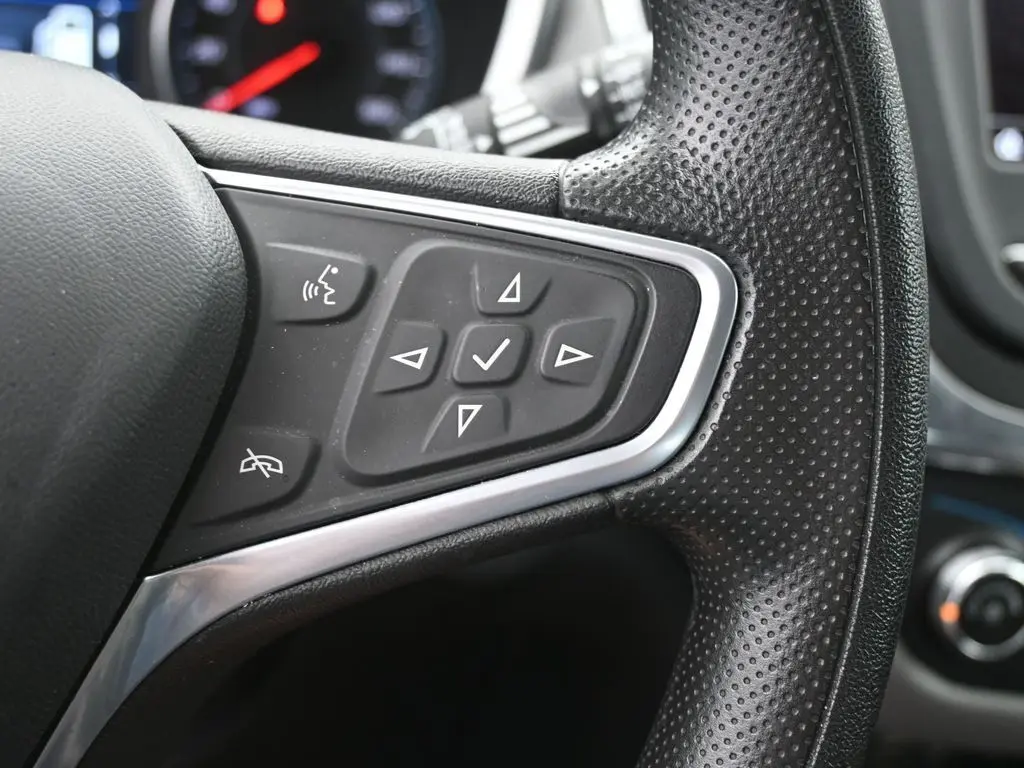 2023 Chevrolet Equinox LT photo 22