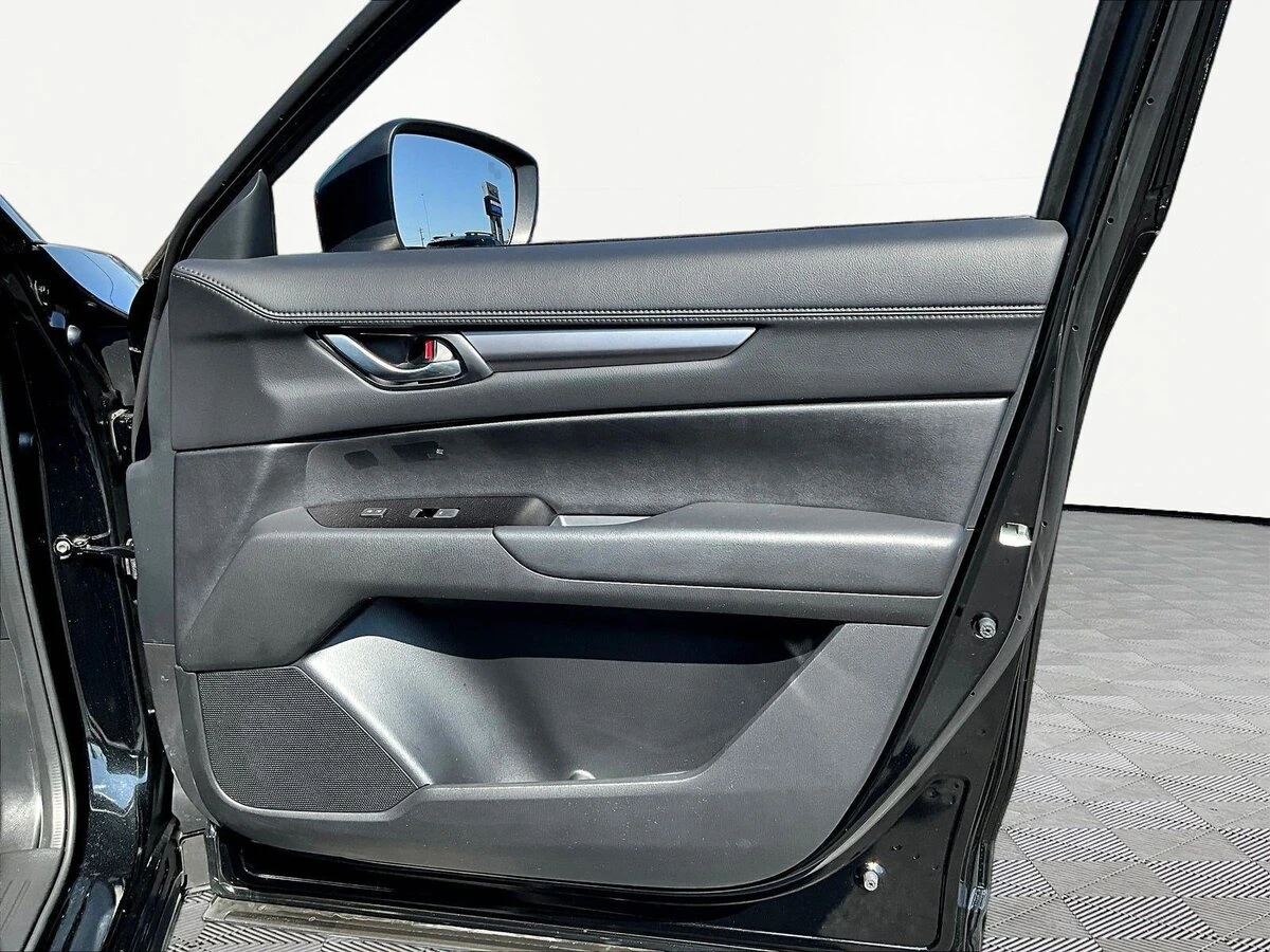 2025 Mazda CX-5 S Preferred package - Photo 27