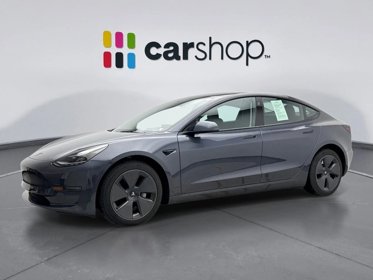 2023 Tesla Model 3 -'s photo